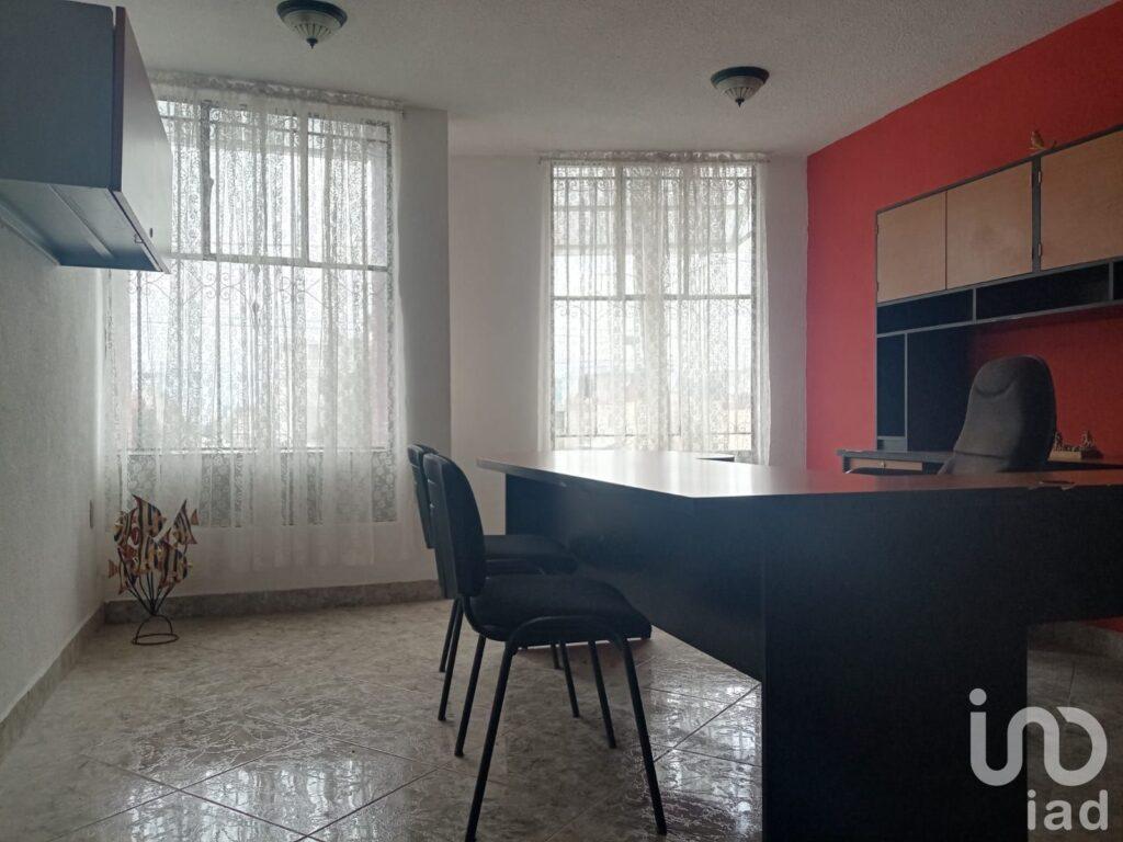 Edificio en Renta, Parque de Poblamiento, Pachuca, Hidalgo.