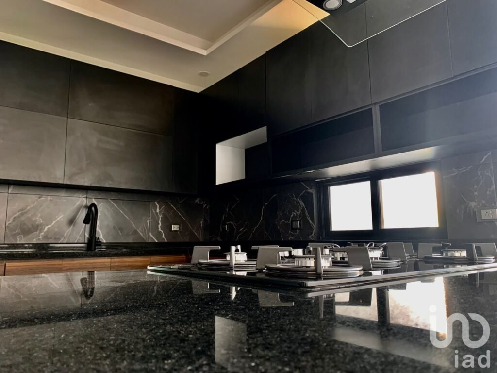 ZONA DORADA (DELICIAS) CASA NUEVA EN VENTA...