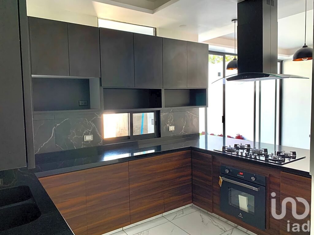 ZONA DORADA (DELICIAS) CASA NUEVA EN VENTA...