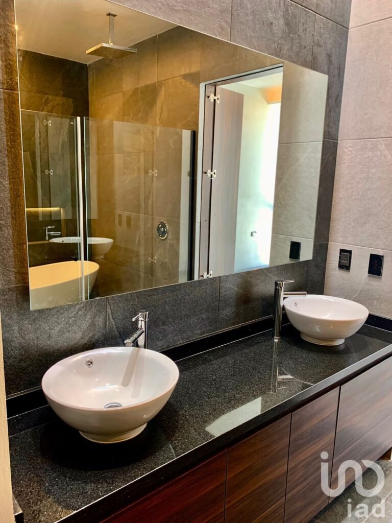 ZONA DORADA (DELICIAS) CASA NUEVA EN VENTA...