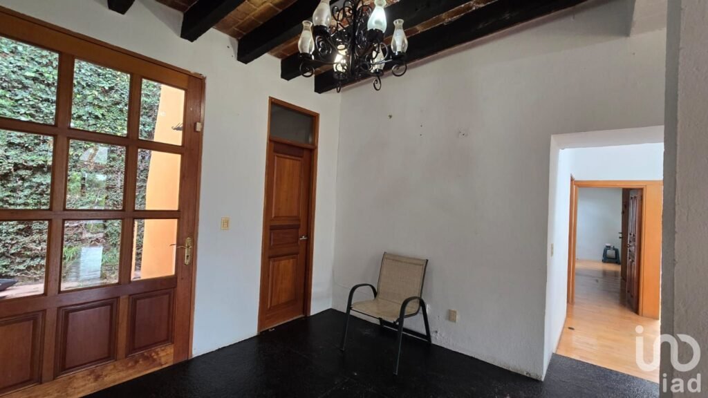 RENTA  DE CASA EN RANCHO CORTÉS EN PRIVADA CON AMPLIO JARDÍN...