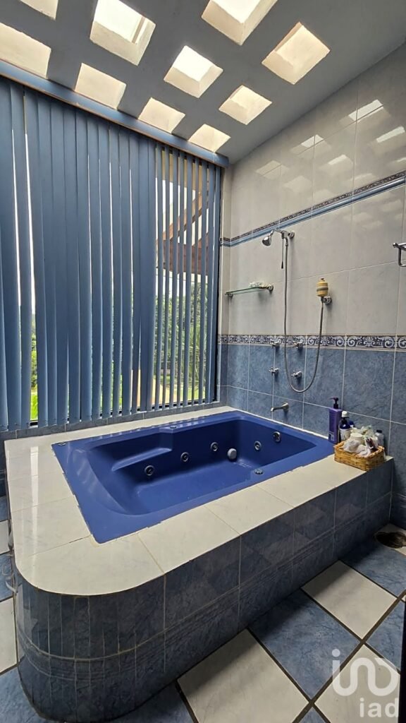 RENTA  DE CASA EN RANCHO CORTÉS EN PRIVADA CON AMPLIO JARDÍN...