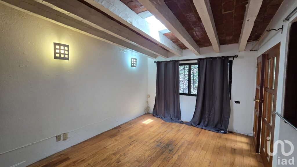 RENTA  DE CASA EN RANCHO CORTÉS EN PRIVADA CON AMPLIO JARDÍN...