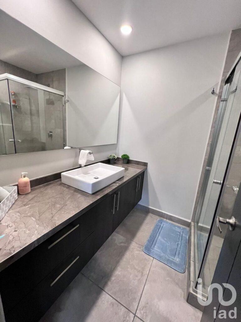 ZONA NORTE DE CUERNAVACA DEPARTAMENTO EN RENTA( AMUEBLADO) VISTAS DEL VALLE...