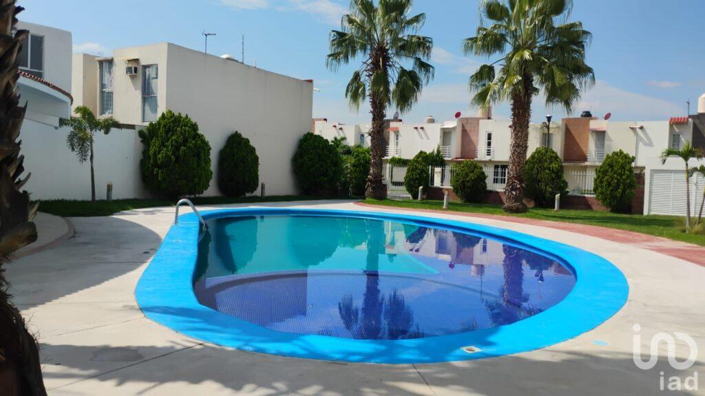 VENTA DE CASA EN EL CONDOMINIO BUENA VISTA EN TLAYECAC, MORELOS...