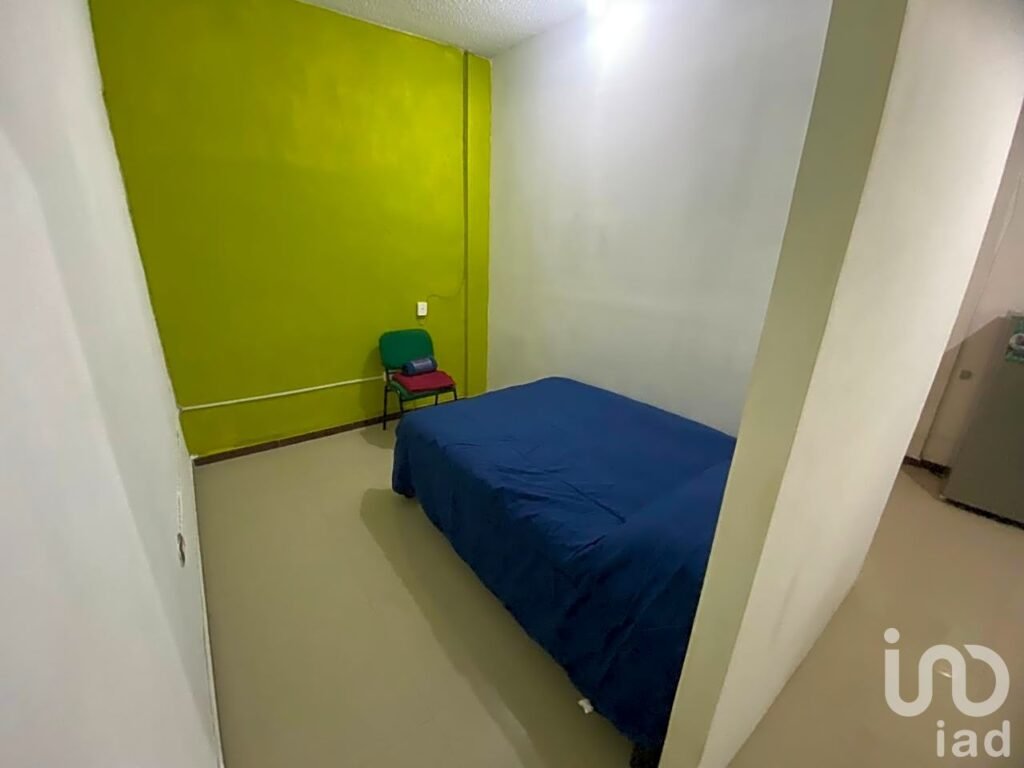 Renta de locales, adaptables para oficinas, consultorios o comercio, excelente ubicación.