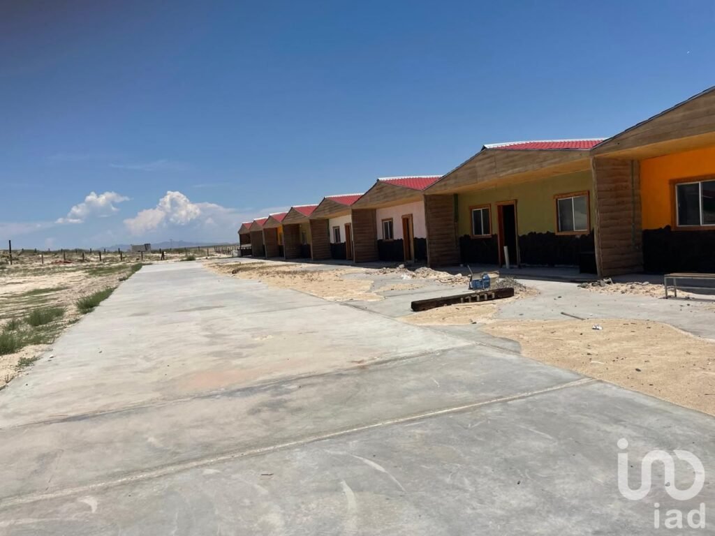 RANCHO EN SAMALAYUCA CON 11 CABAÑAS CONSTRUIDAS