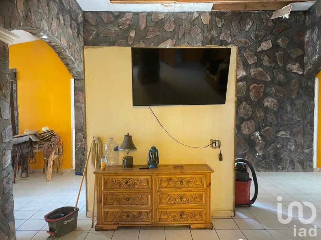 RANCHO EN SAMALAYUCA CON 11 CABAÑAS CONSTRUIDAS