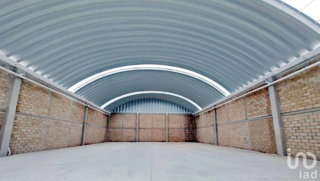 Eleve Su Operación: Renta y Venta de Naves Industriales 606 m² Conectividad Total