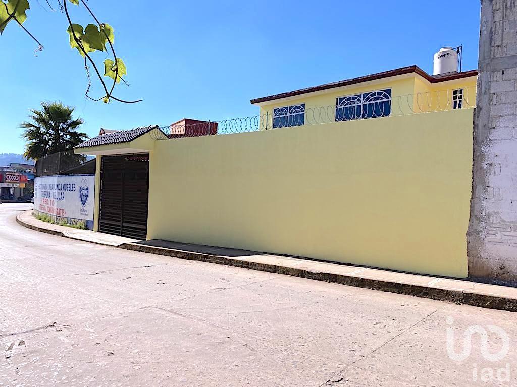 Casa en Venta en el Fraccionamiento Lomas del Calvario, Zacatlán, Puebla