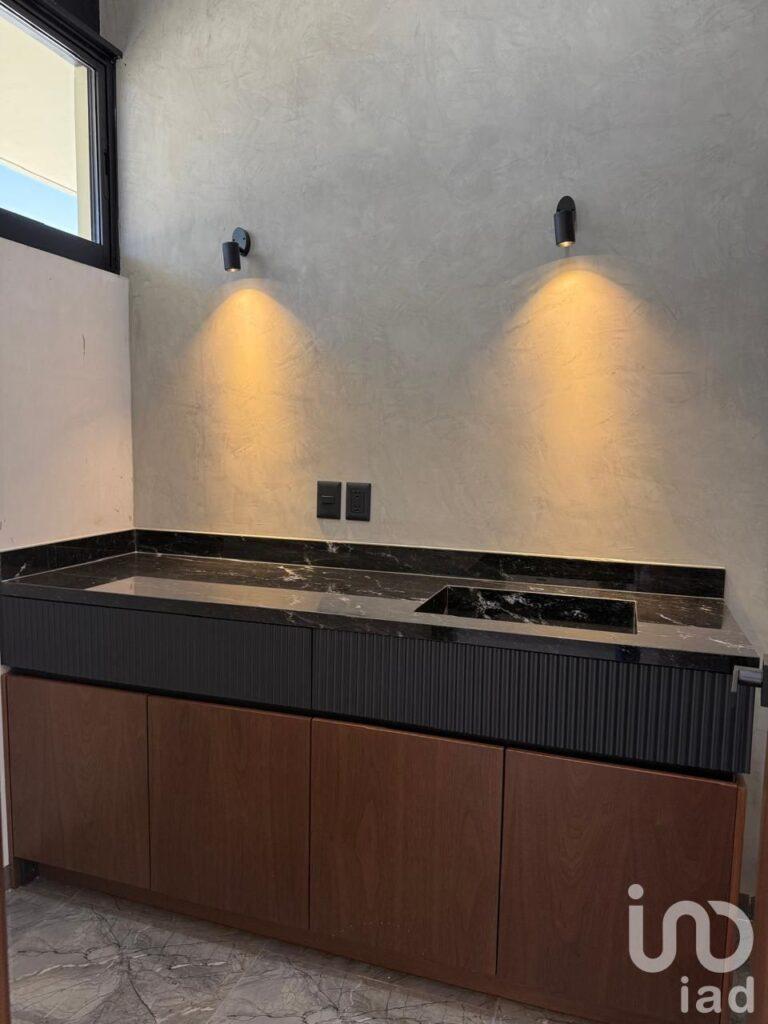 Casa en Venta en Parques Vallarta, Zona Real