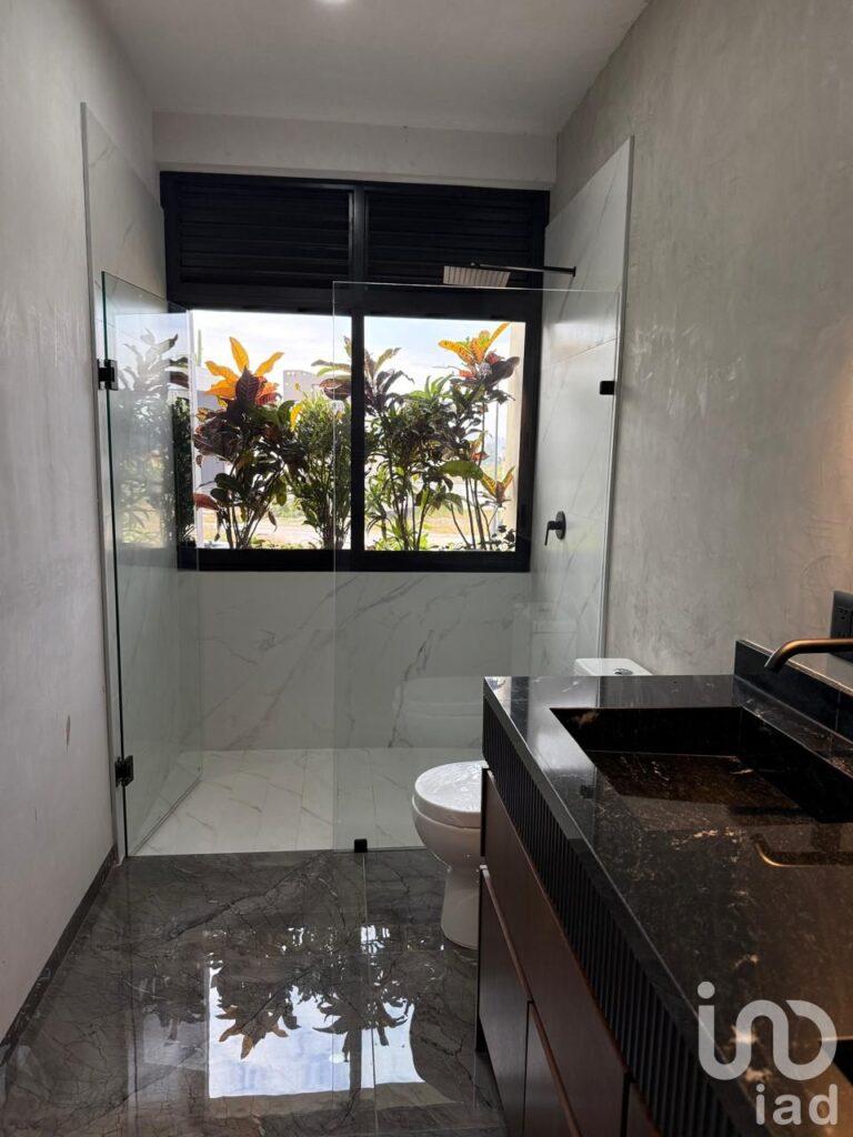 Casa en Venta en Parques Vallarta, Zona Real