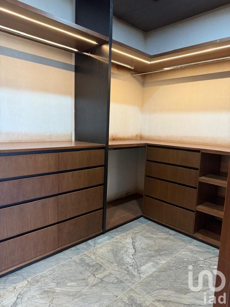 Casa en Venta en Parques Vallarta, Zona Real