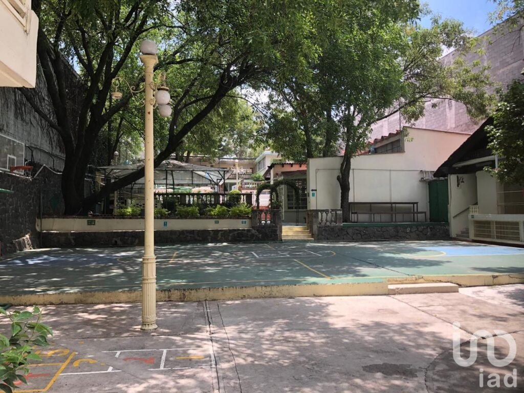 Terreno 2,632m² con construcción en Insurgentes Sur, ideal para Oficinas, Centro Médico o Comercial