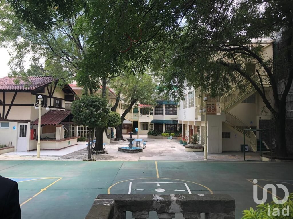 Terreno 2,632m² con construcción en Insurgentes Sur, ideal para Oficinas, Centro Médico o Comercial