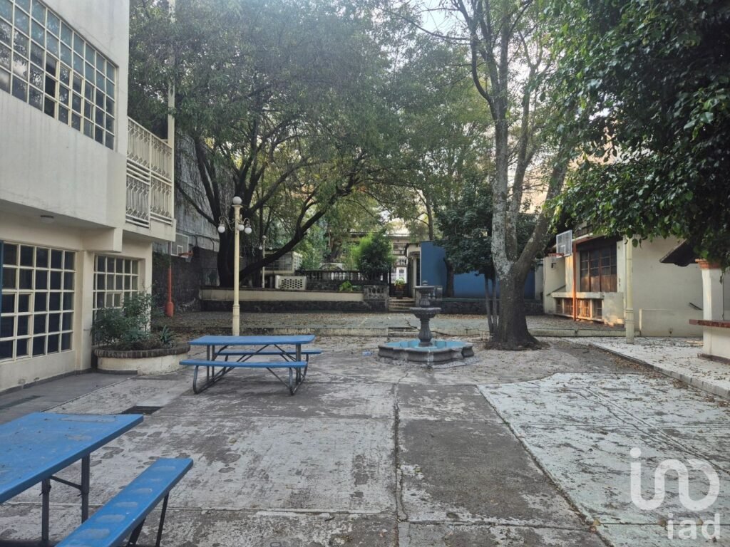 Terreno 2,632m² con construcción en Insurgentes Sur, ideal para Oficinas, Centro Médico o Comercial