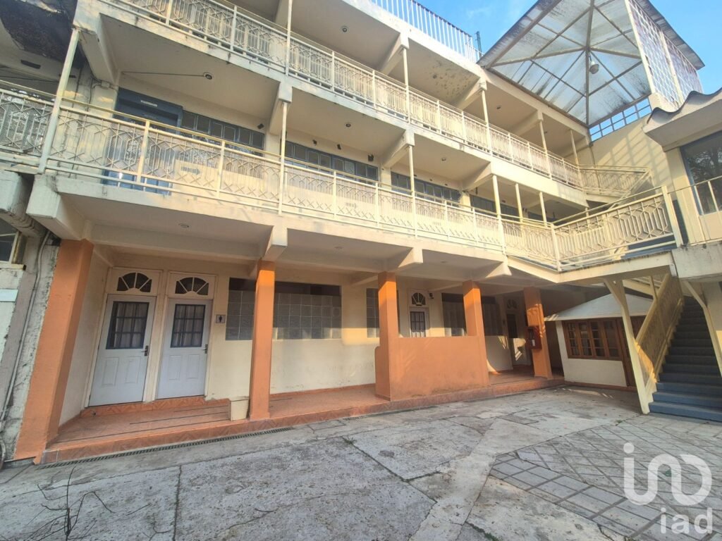 Terreno 2,632m² con construcción en Insurgentes Sur, ideal para Oficinas, Centro Médico o Comercial