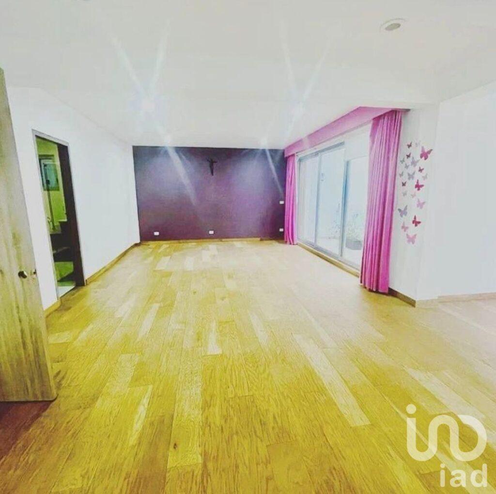 CASA EN VENTA EN BOSQUE REAL