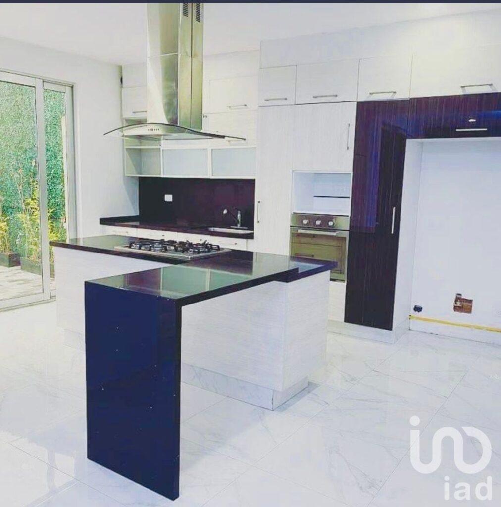 CASA EN VENTA EN BOSQUE REAL