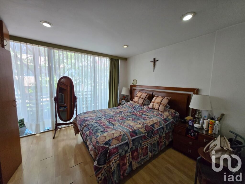 HERMOSA CASA VERTICAL CERCA DEL WTC, EN RENTA DISPONIBLE APARTIR DEL 03 DE ENERO DE 2026