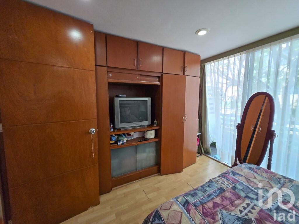 HERMOSA CASA VERTICAL CERCA DEL WTC, EN RENTA DISPONIBLE APARTIR DEL 03 DE ENERO DE 2026