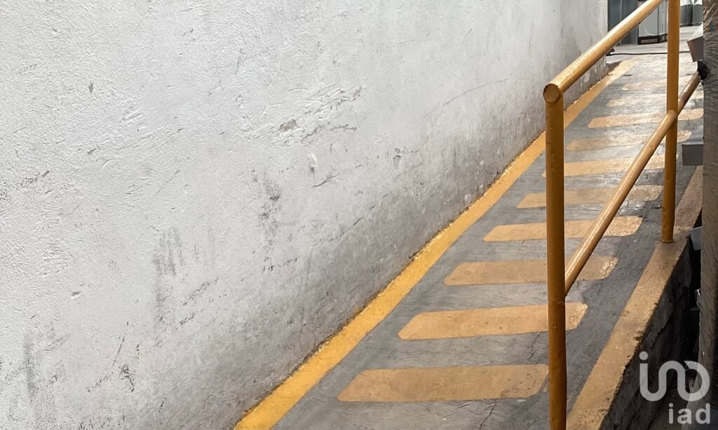 Bodega a 8 minutos de CIVAC (zona industrial Jiutepec, Morelos)