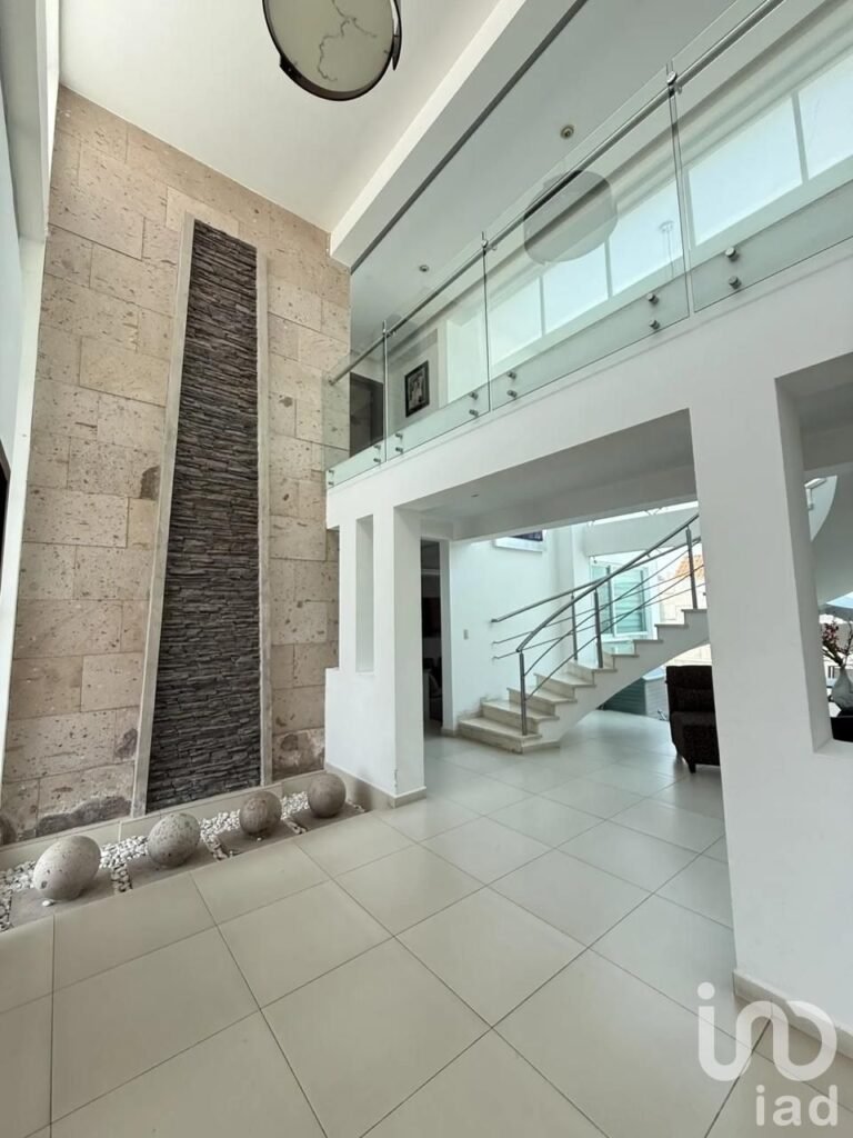 CASA EN VENTA  FRACC. CASA FUERTE, TLAJOMULCO, JALISCO