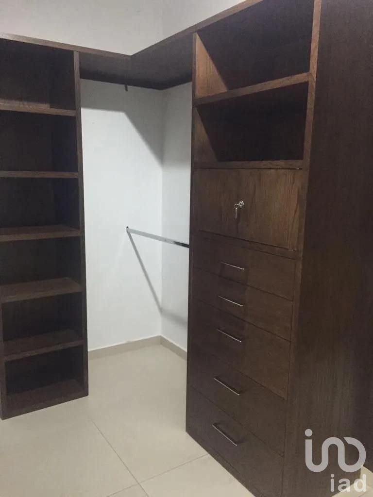 CASA EN VENTA  FRACC. CASA FUERTE, TLAJOMULCO, JALISCO