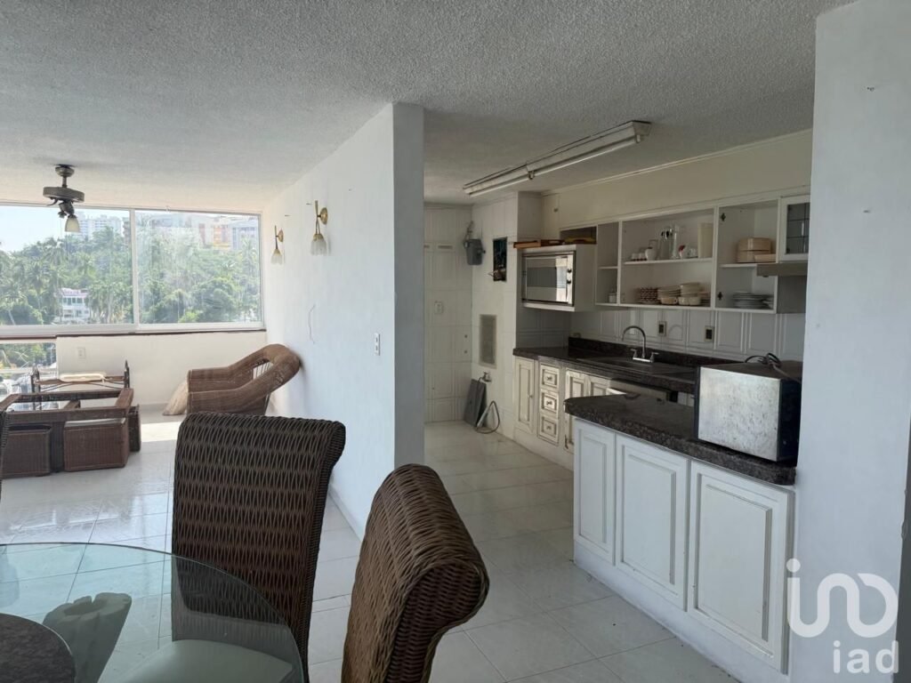Se vende departamento con vista  a la Bahía en los Cocos  Acapulco