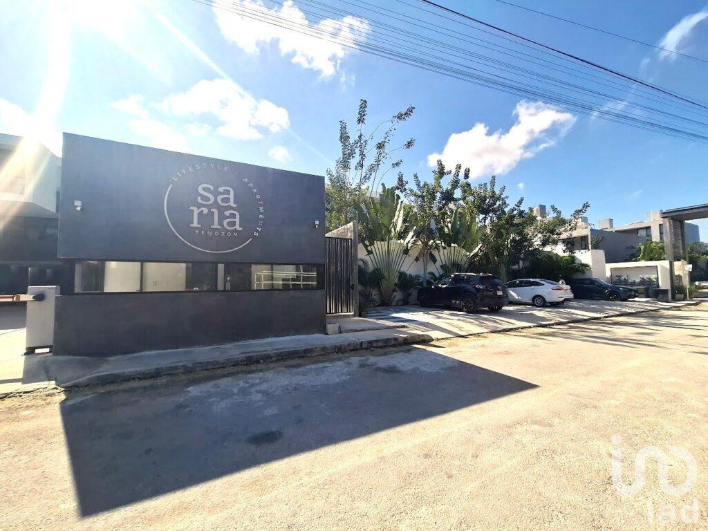 VENTA AMPLIO DEPARTAMENTO EN TEMOZON NORTE, MERIDA, YUCATAN