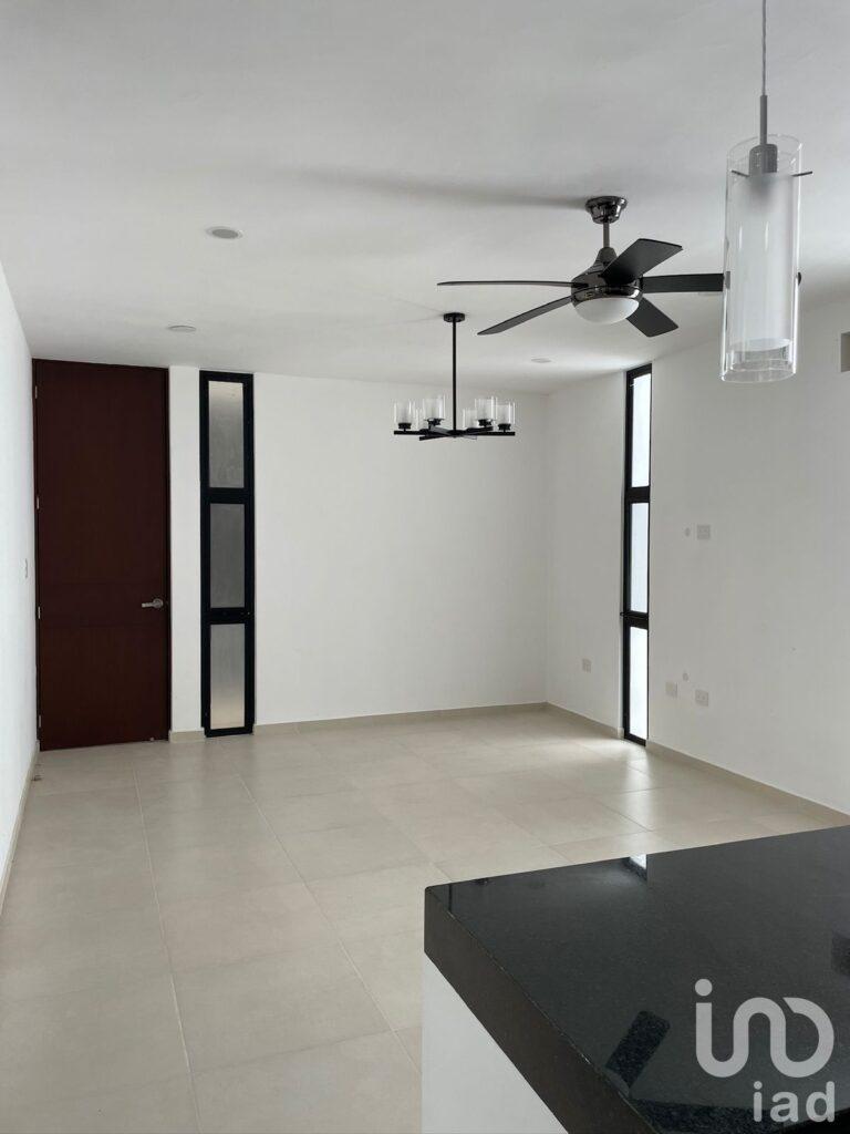 VENTA AMPLIO DEPARTAMENTO EN TEMOZON NORTE, MERIDA, YUCATAN