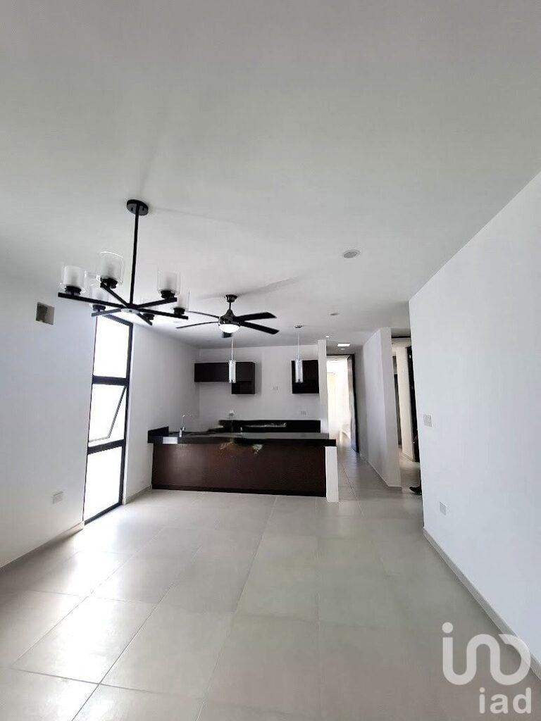 VENTA AMPLIO DEPARTAMENTO EN TEMOZON NORTE, MERIDA, YUCATAN