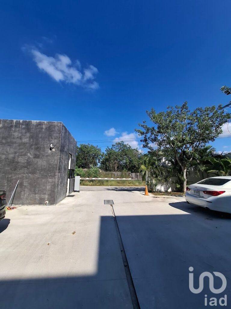 VENTA AMPLIO DEPARTAMENTO EN TEMOZON NORTE, MERIDA, YUCATAN