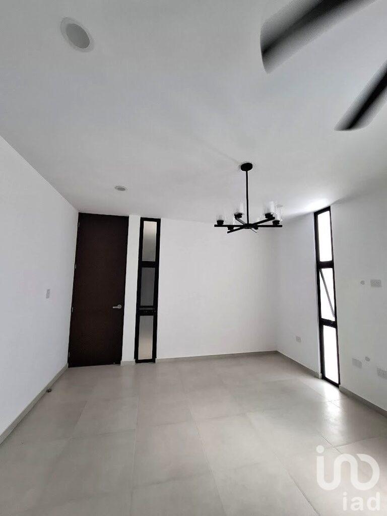 VENTA AMPLIO DEPARTAMENTO EN TEMOZON NORTE, MERIDA, YUCATAN