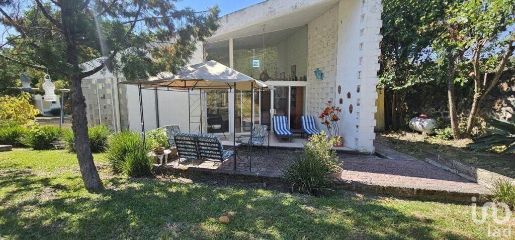 Casa sola  con alberca y jardin en Yautepec, Morelos