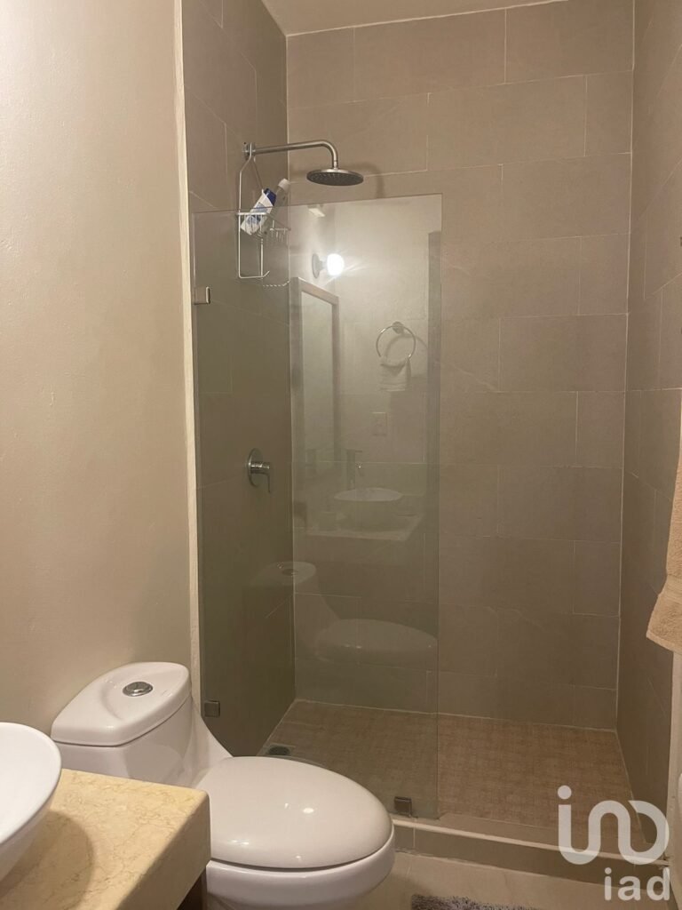 DEPARTAMENTO EN RENTA EN PLAYA DEL CARMEN, AMUEBLADO, 3 ALBERCAS, GYM