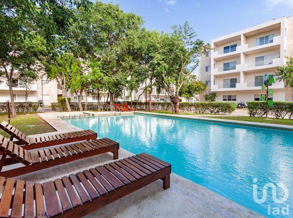 DEPARTAMENTO EN RENTA EN PLAYA DEL CARMEN, AMUEBLADO, 3 ALBERCAS, GYM