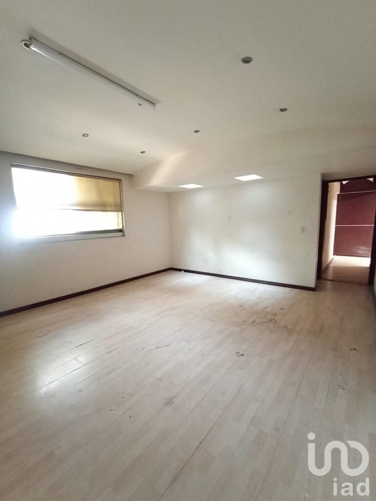 RENTA DE EDIFICIO COMERCIAL CON PUNTO DE VENTA, DIVISIÓN DEL NORTE, COLONIA DEL VALLE CENTRO.