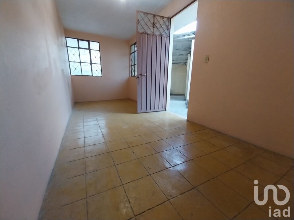 CASA EN VENTA EN LA COLONIA SANTA MARIA, OPORTUNIDAD PARA ALQUILER POR PLATAFORMAS DIGITALES