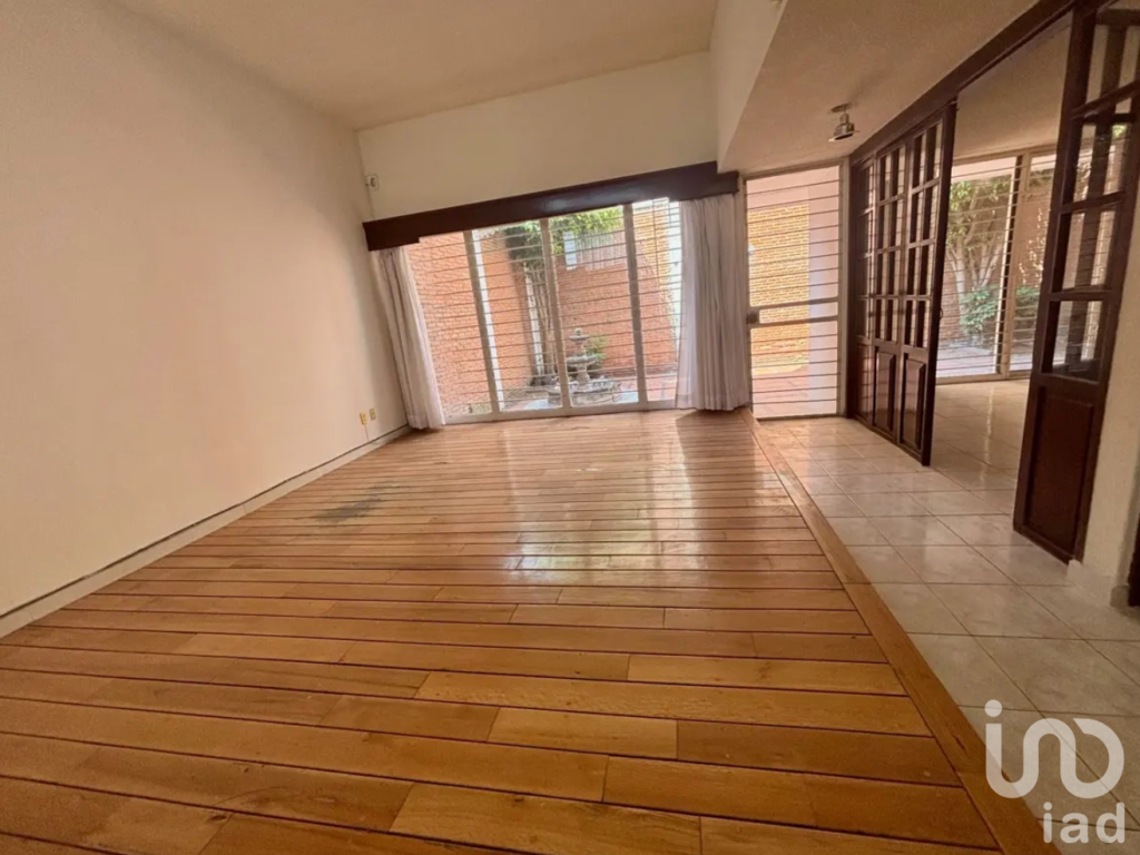 Casa en Venta en Villa Encantada