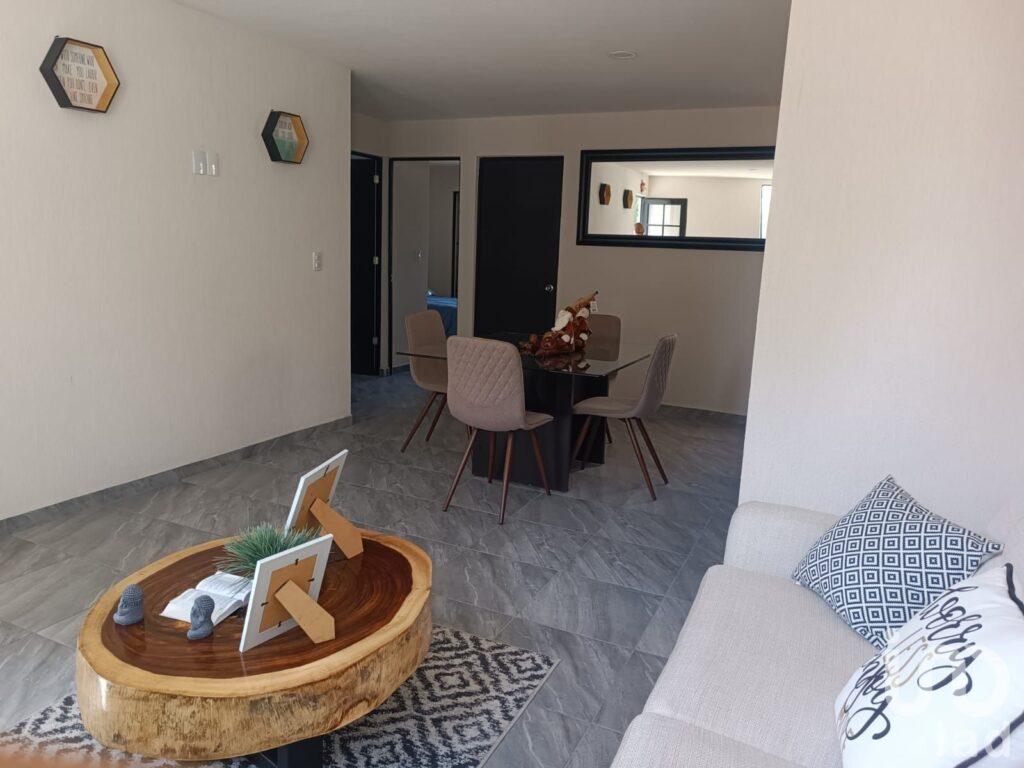 casa en venta Celaya, a 1km de Gamesa, planta sabritas, Pepsi Mega, cercania puertas de santa maria.