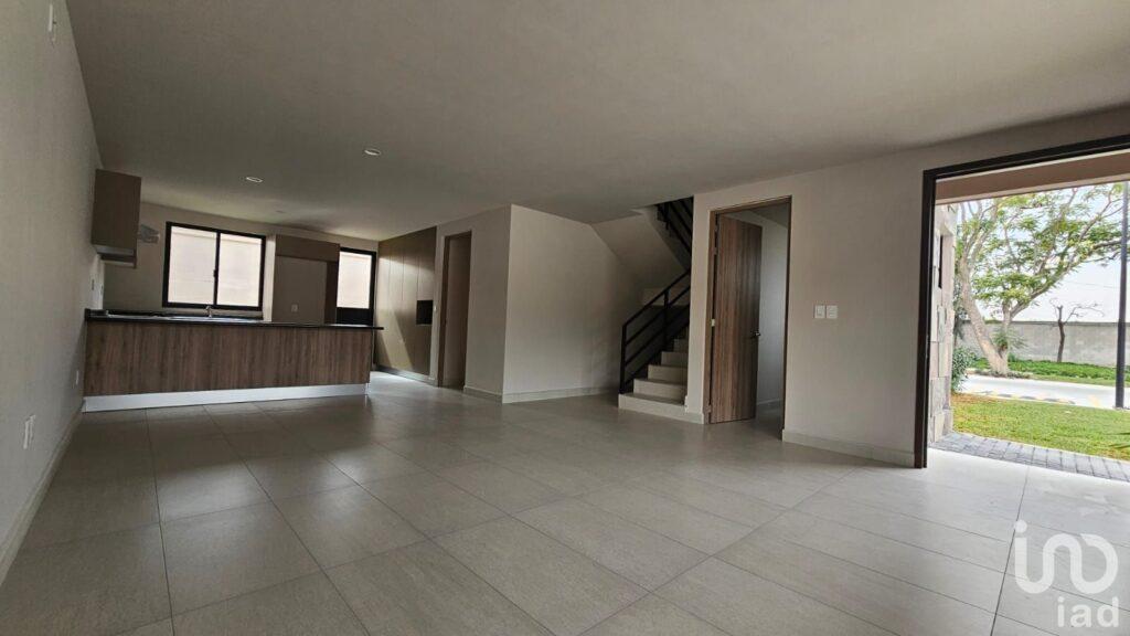 Urquijo Residencial Celaya – cerca de Liverpool y colegios UTEC, y av Irrigacion