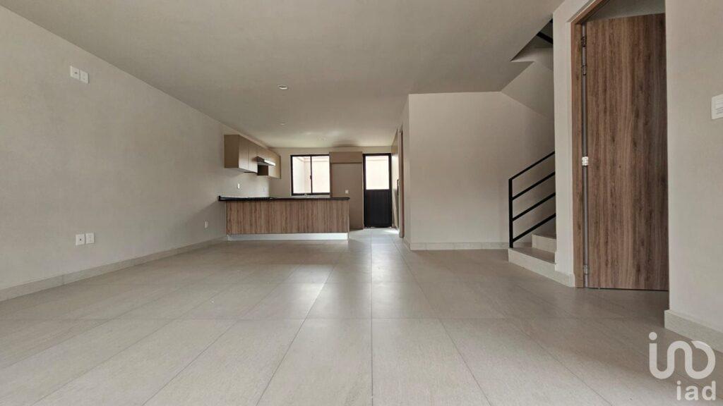 Urquijo Residencial Celaya – cerca de Liverpool y colegios UTEC, y av Irrigacion