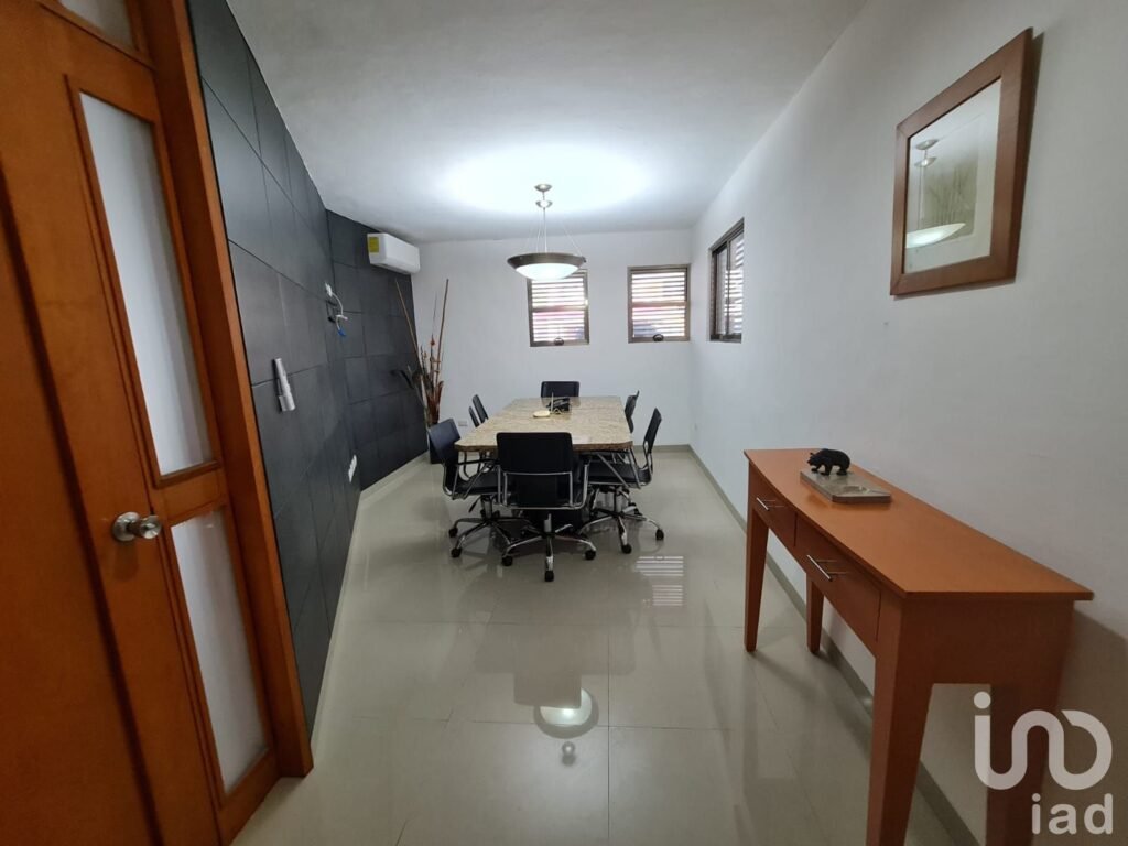 EDIFICIO EN VENTA-OFICINAS AMUEBLADAS.
