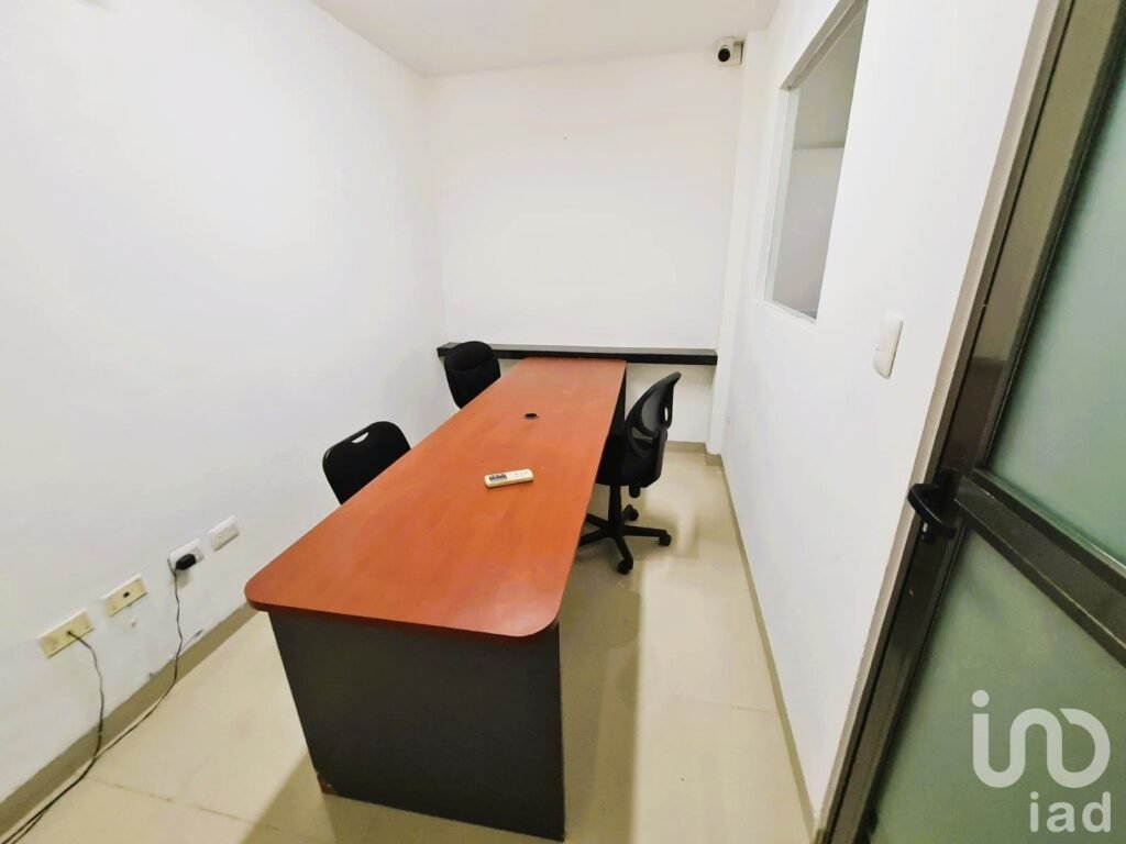 EDIFICIO EN VENTA-OFICINAS AMUEBLADAS.
