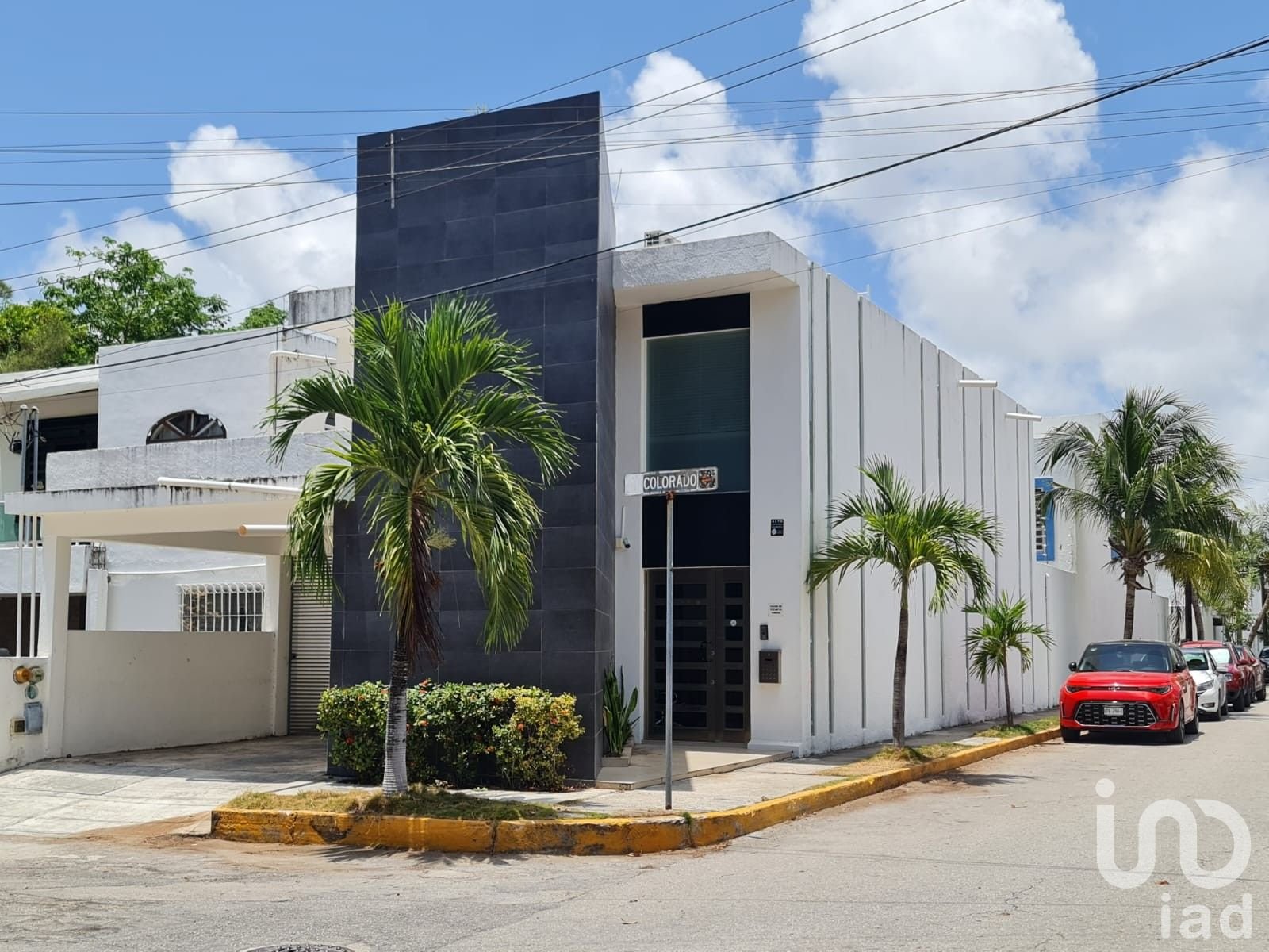 EDIFICIO EN VENTA-OFICINAS AMUEBLADAS.