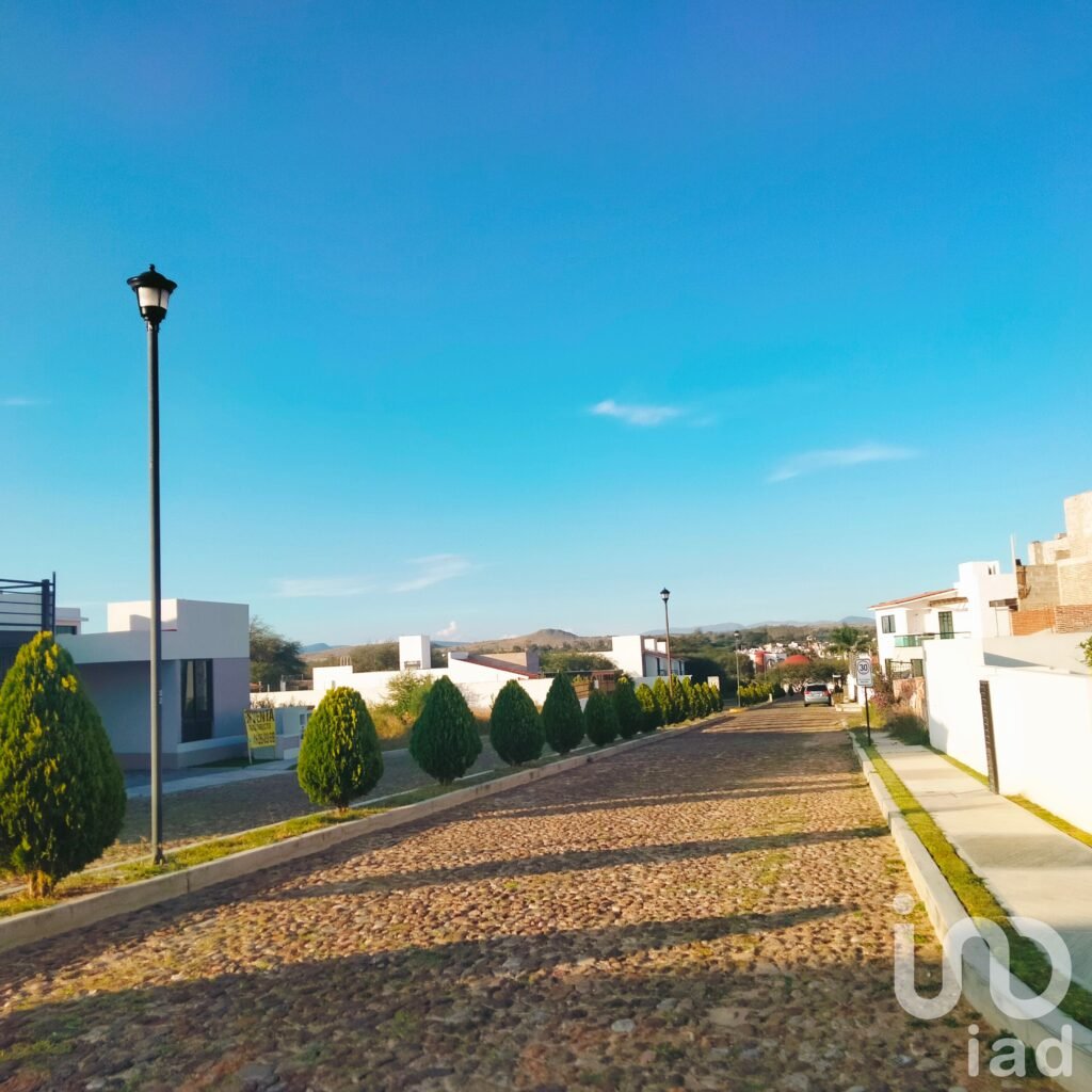 TERRENO EN VENTA EN RESIDENCIAL HACIENDAS DE TEQUISQUIAPAN, QUERÉTARO
