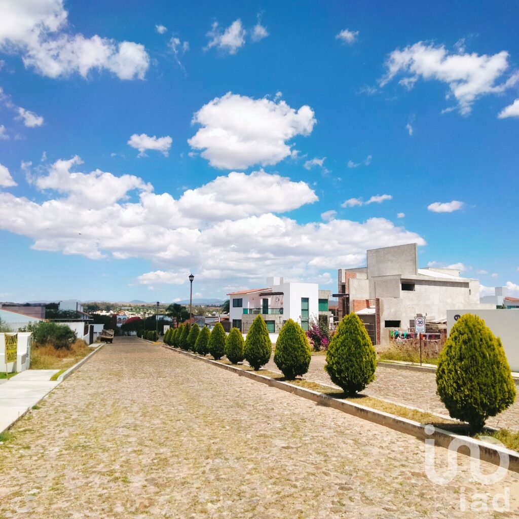TERRENO EN VENTA EN RESIDENCIAL HACIENDAS DE TEQUISQUIAPAN, QUERÉTARO
