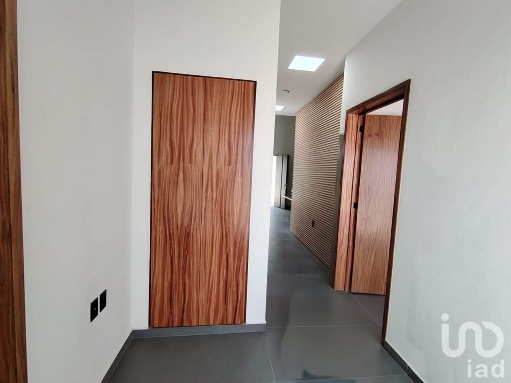 CASA EN VENTA 1 PLANTA,  3 RECÁMARAS DENTRO DE COTO PRIVADO, PROLOGACIÓN IGNACIO SANDOVAL, COLIMA