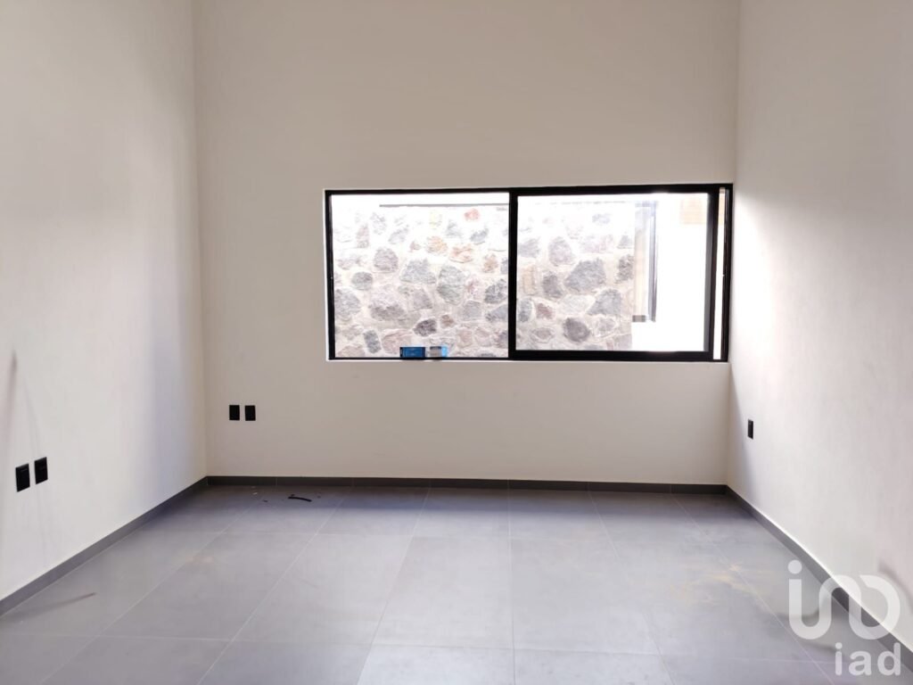 CASA EN VENTA 1 PLANTA,  3 RECÁMARAS DENTRO DE COTO PRIVADO, PROLOGACIÓN IGNACIO SANDOVAL, COLIMA